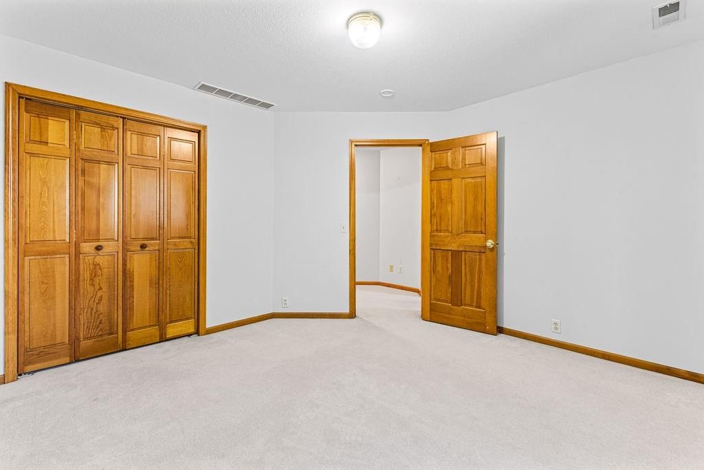 403 N Leonard Road — photo 36