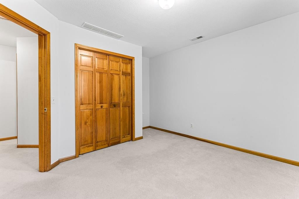 403 N Leonard Road — photo 38