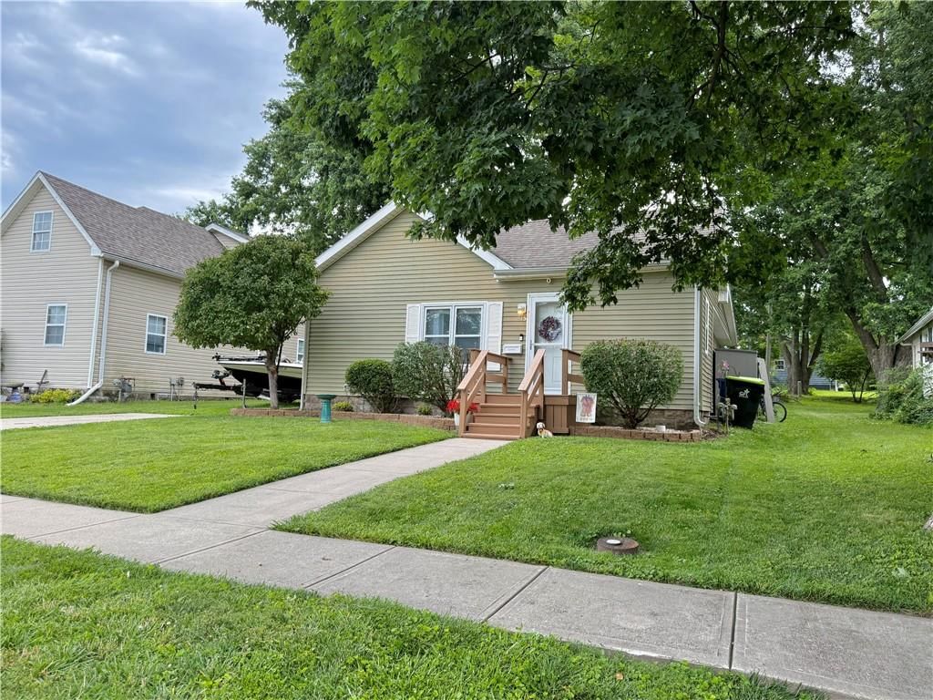 815 Meade Street — photo 2