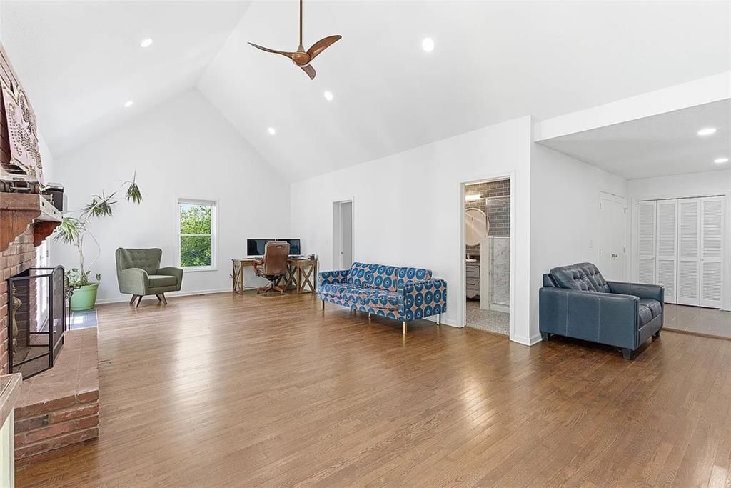 1106 College Hill Street — photo 11