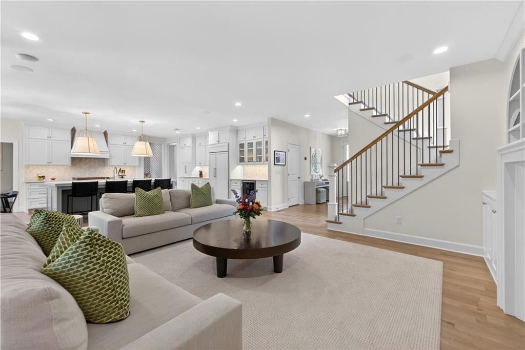 4122 W 73rd Terrace — photo 9