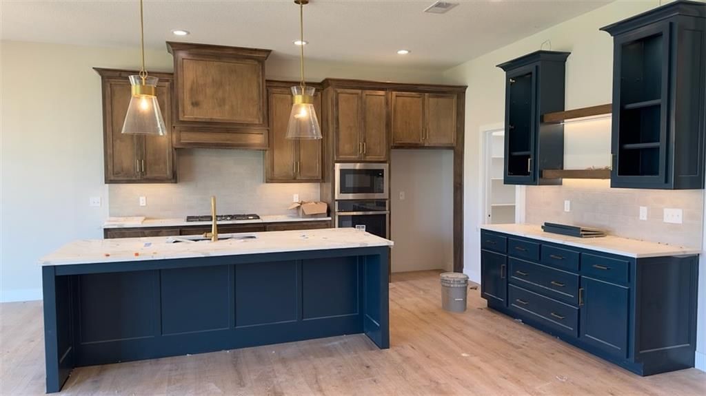 12713 SW 174th Street, Overland Park, KS