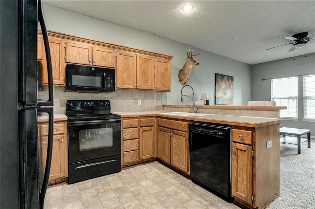22615 W 76th Terrace — photo 7