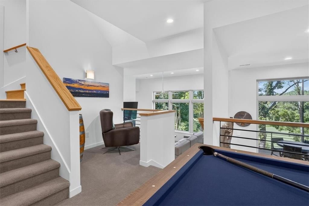 10600 Chateau Lane, Parkville, MO