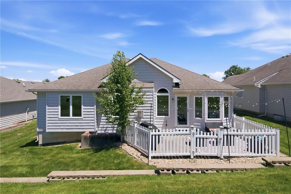 9428 N Ditzler Avenue — photo 34