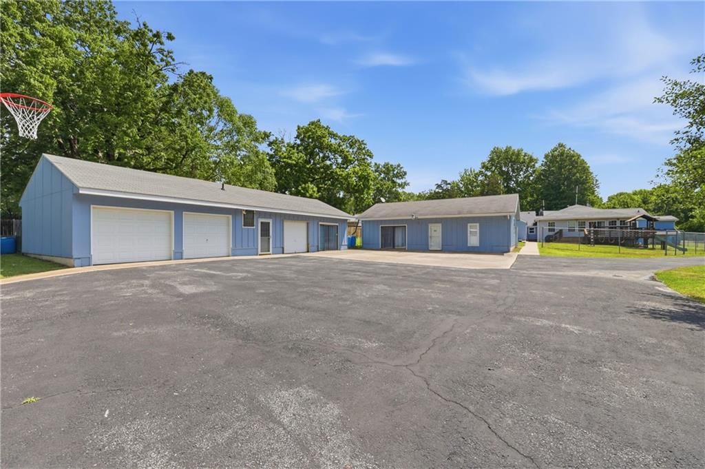 1712 S Hands Street — photo 45