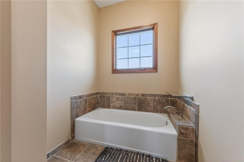 8652 SE Bethany Drive — photo 34