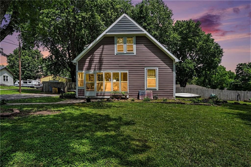 210 N Ingles Street, Lawson