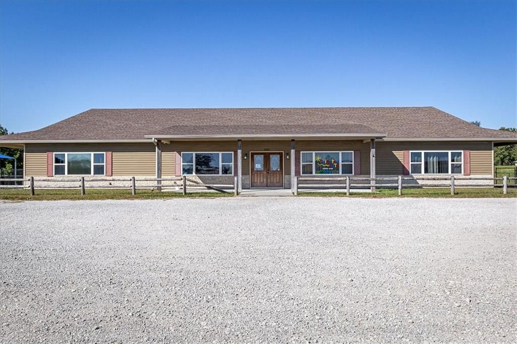 3536 NW Gower Road, Gower