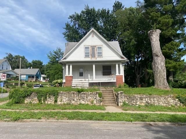 1501 S 33rd Street #A, St Joseph