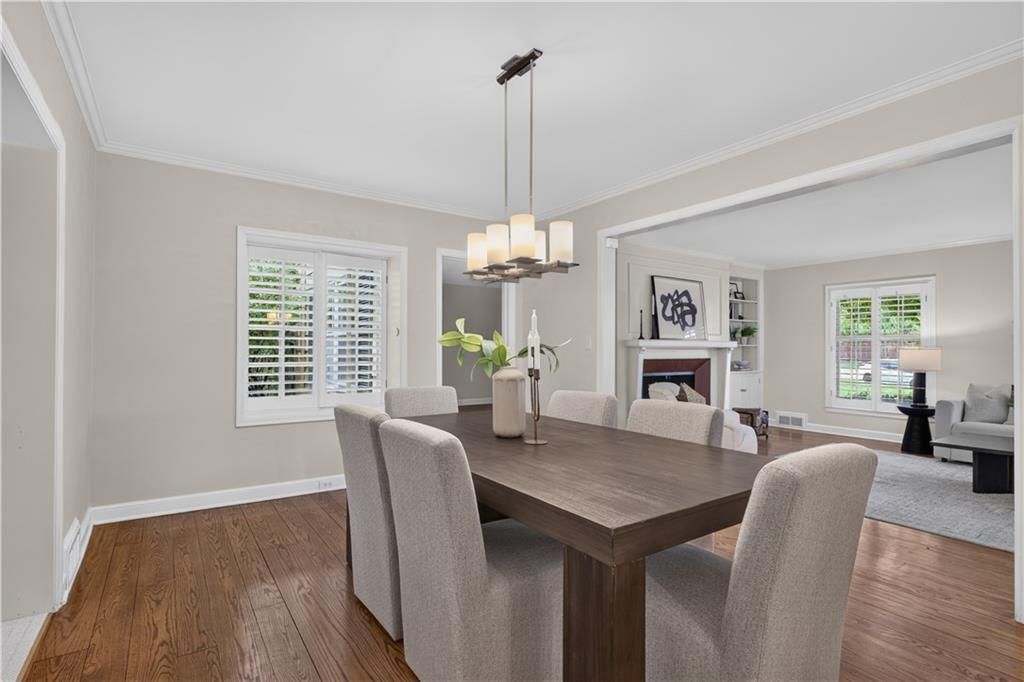 829 W 54th Terrace — photo 9