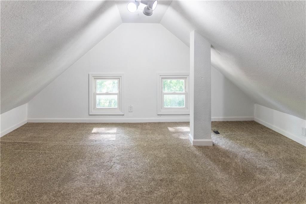 457 S Lyon Avenue — photo 18