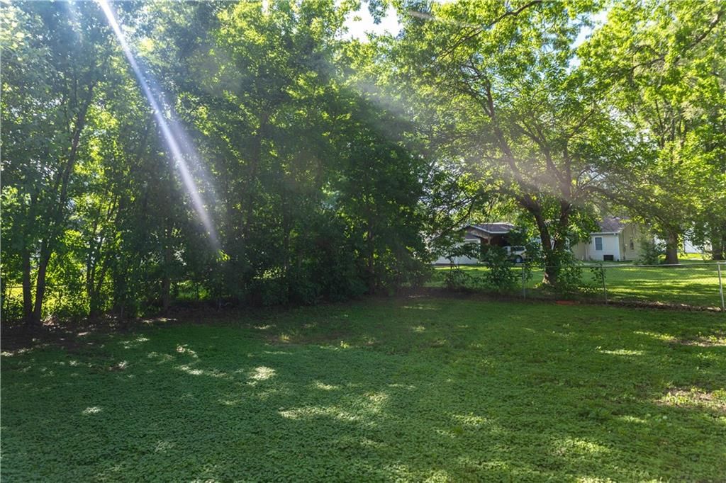 457 S Lyon Avenue — photo 27
