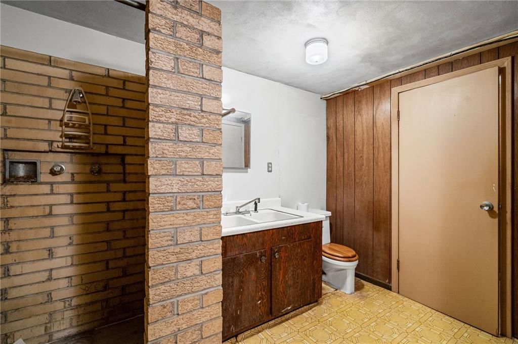 503 Hallar Avenue — photo 23