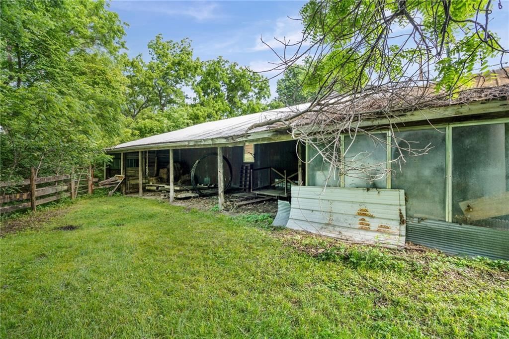 503 Hallar Avenue — photo 33