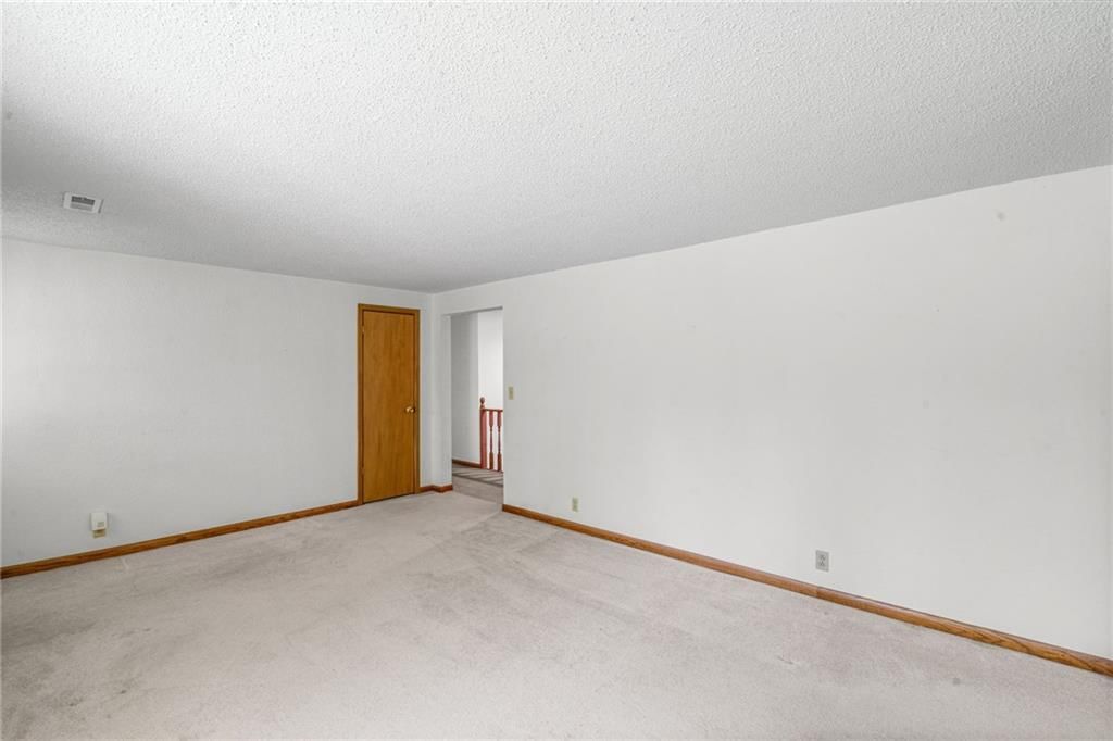 503 Hallar Avenue — photo 5