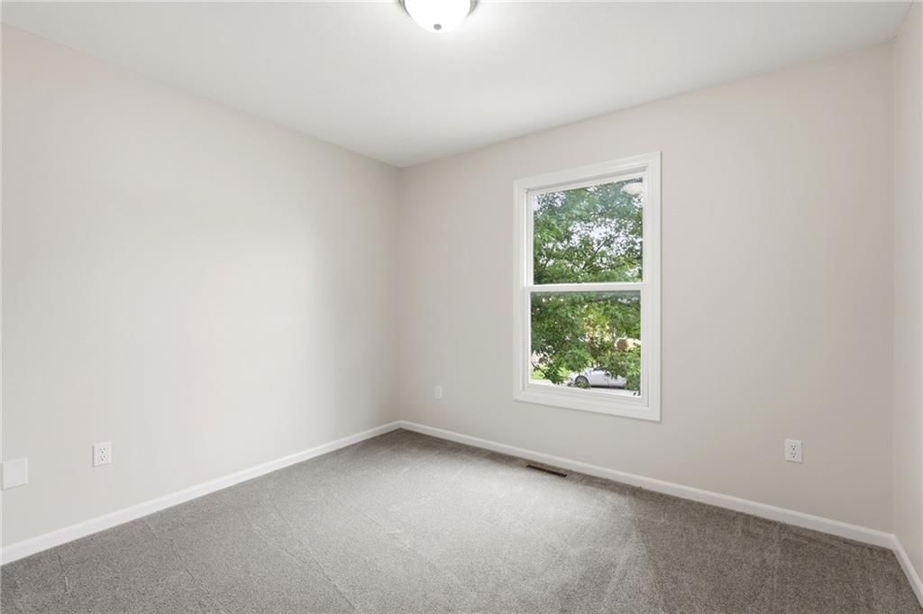 207 Parkway Drive — photo 38