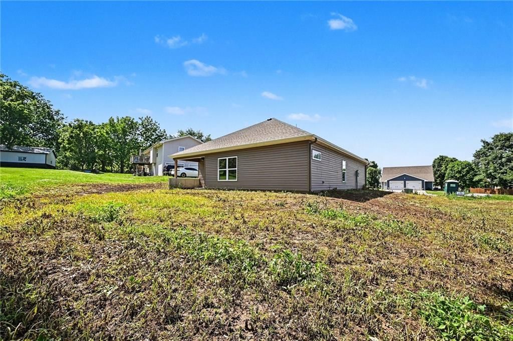 1007 Moore Drive — photo 25