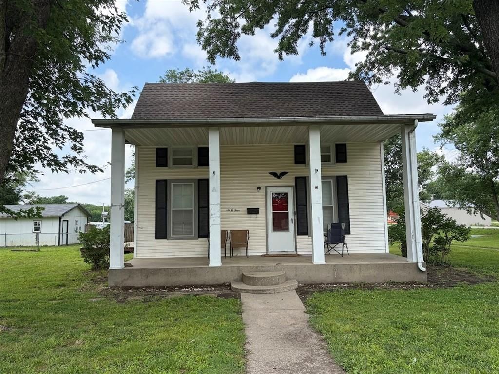 604 S 3rd Street, Burlington