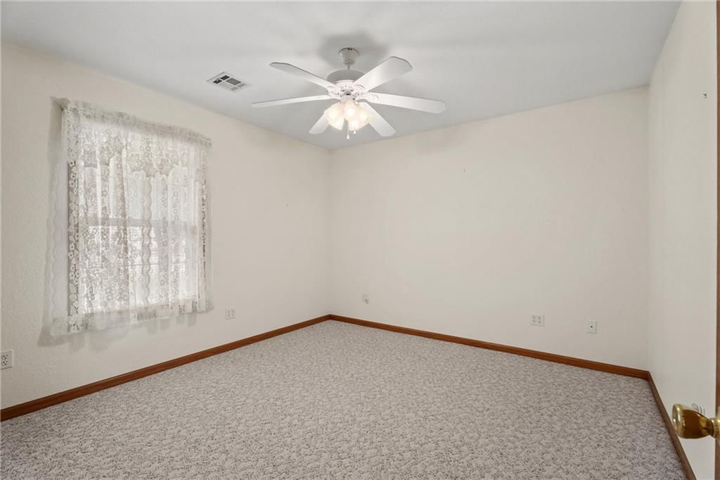 1006 S Ridgeway Street — photo 14