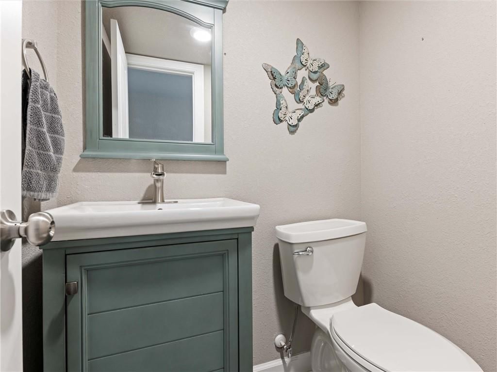 213 Pointe Lane — photo 13