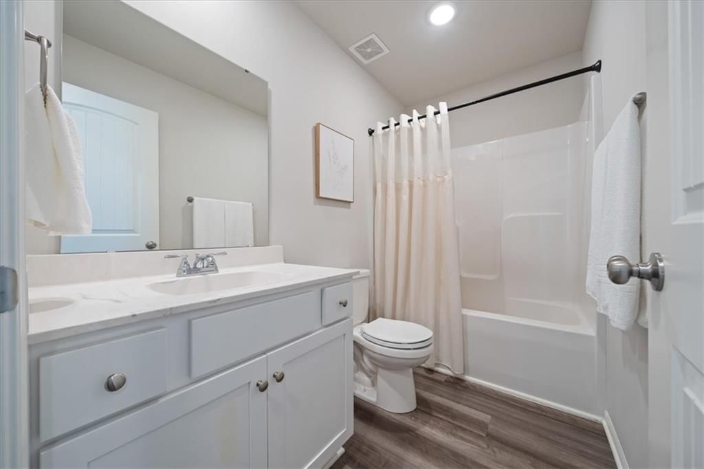 723 Connor Street — photo 16