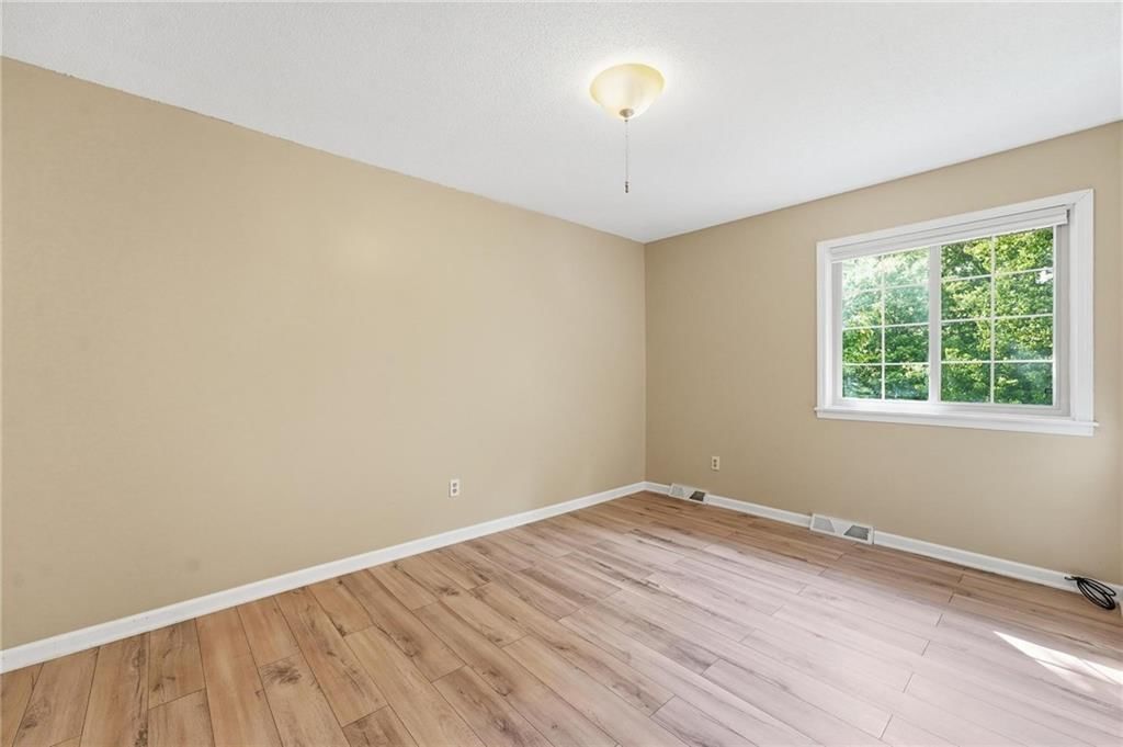 5528 NW Verlin Drive — photo 31