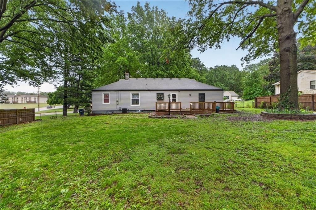 9504 Bennington Avenue — photo 38