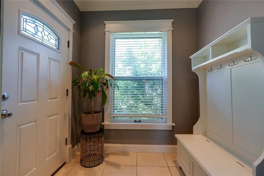3644 Wyandotte Street — photo 31