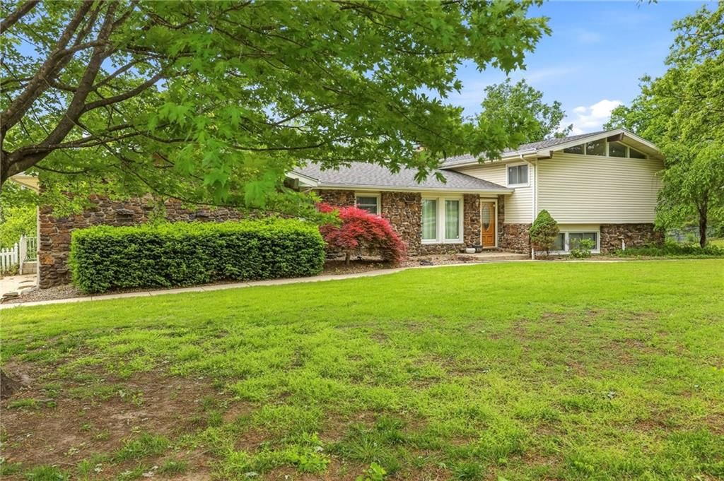 5740 E CATALPA Street — photo 3
