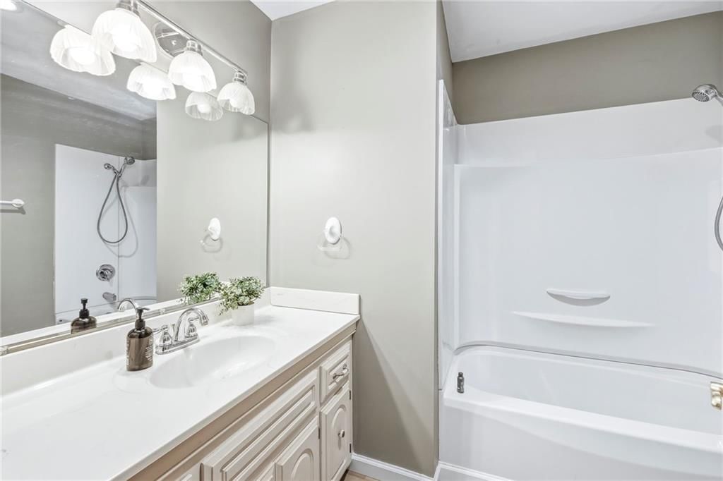 5740 E CATALPA Street — photo 21