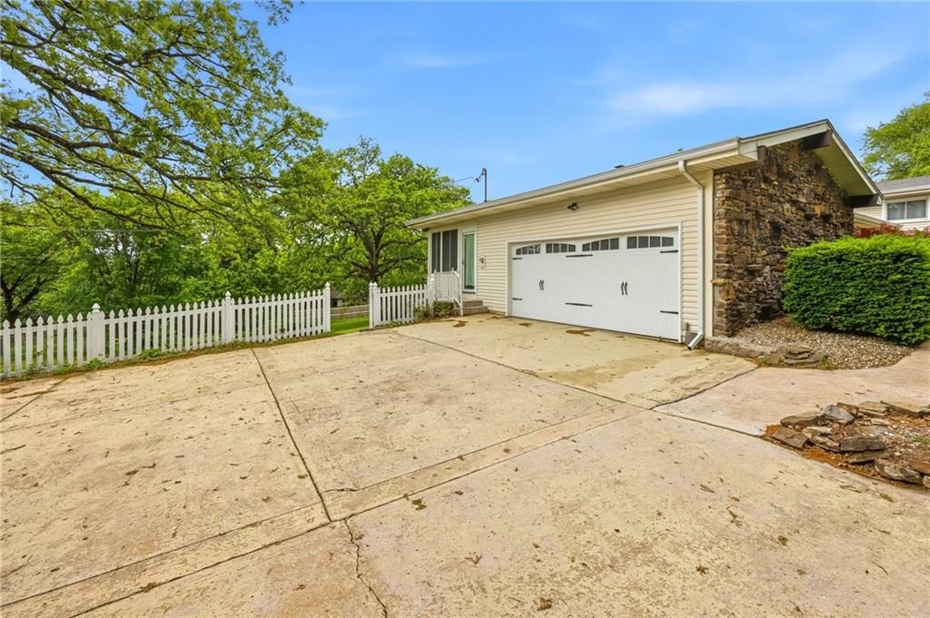 5740 E CATALPA Street — photo 33
