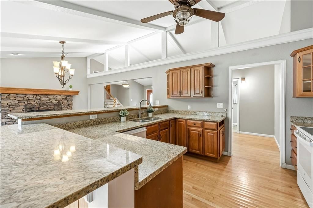 5740 E CATALPA Street — photo 10
