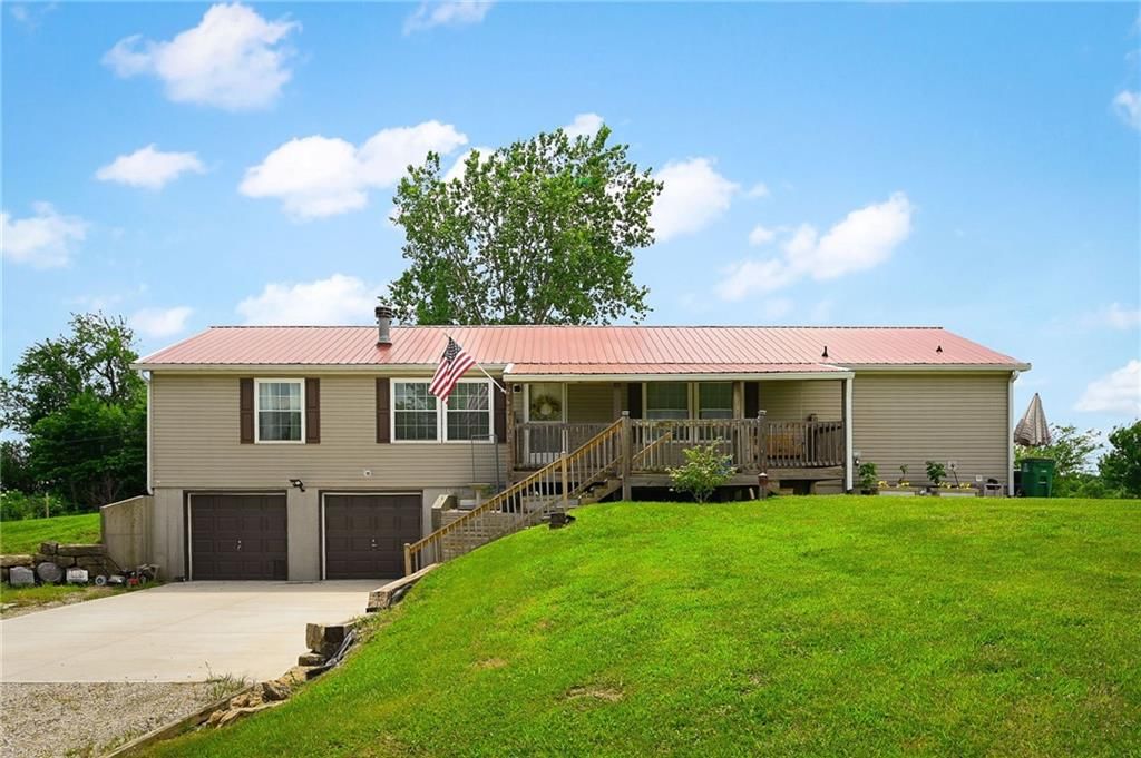 22812 S Valley Road, Pleasant Hill