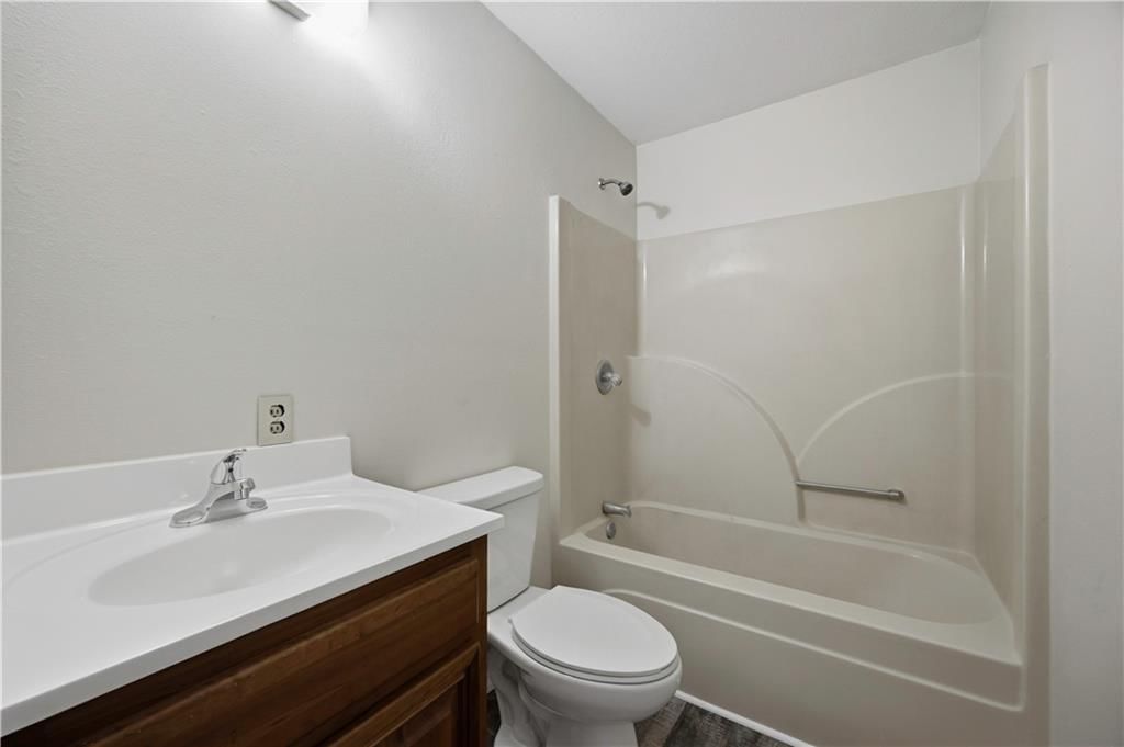 914 N 11th Street — photo 15