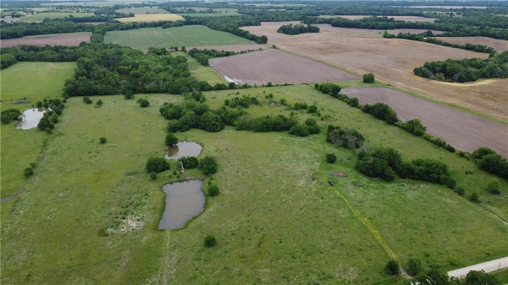 000 Wagon Road, Mapleton
