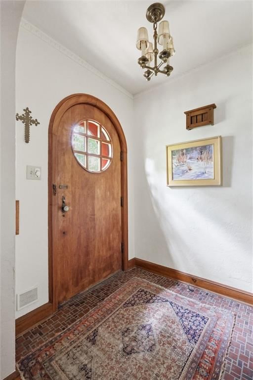 1141 Valentine Road — photo 5
