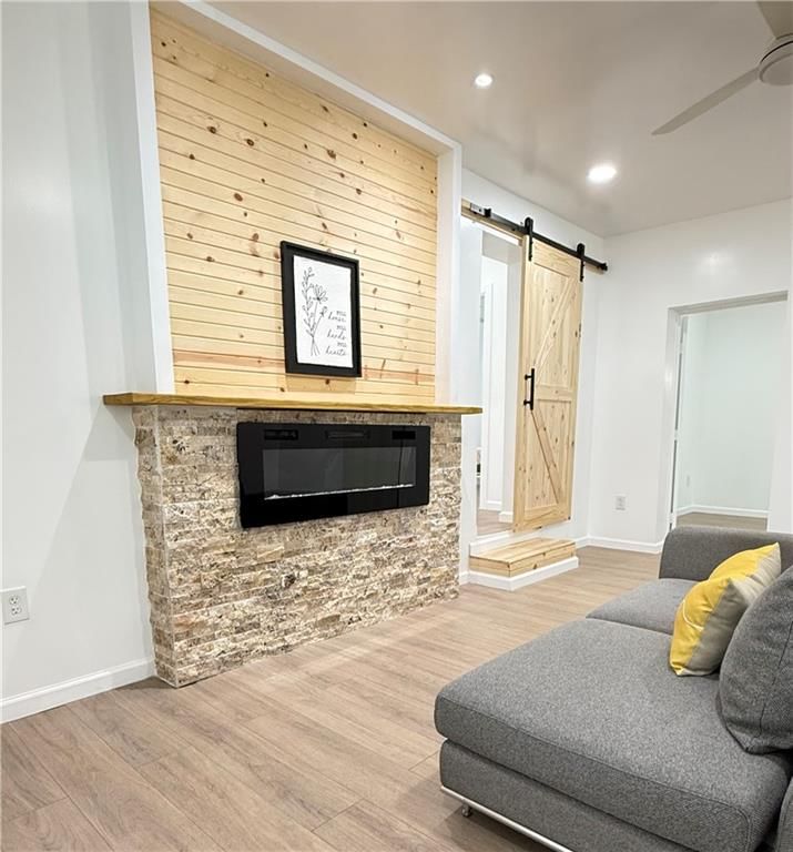710 Elliott Street — photo 8