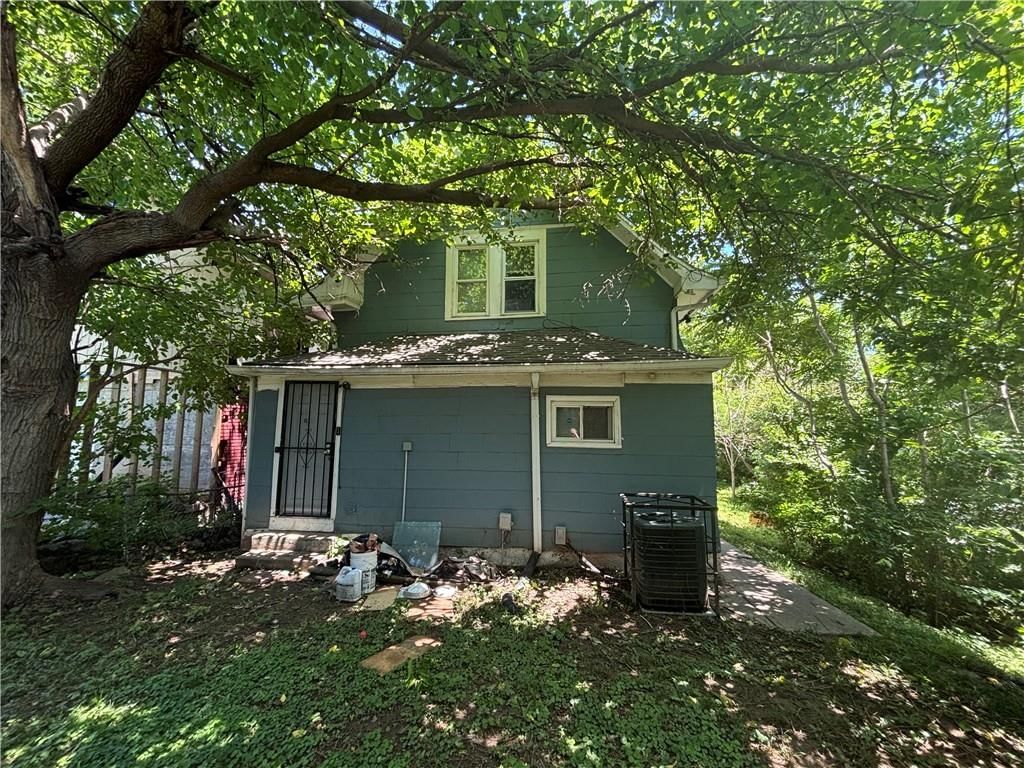 1014 Agnes Avenue — photo 4