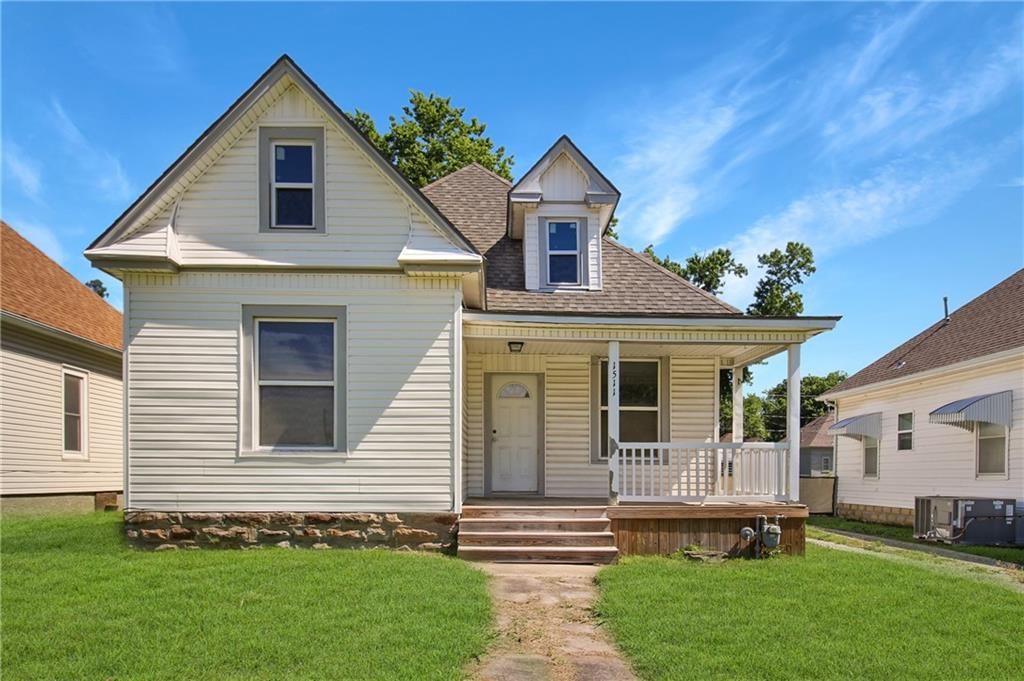 1511 Dirr Avenue, Parsons