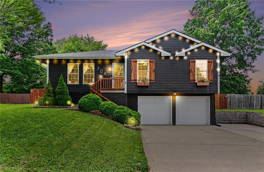 704 Woodson Street, Kearney