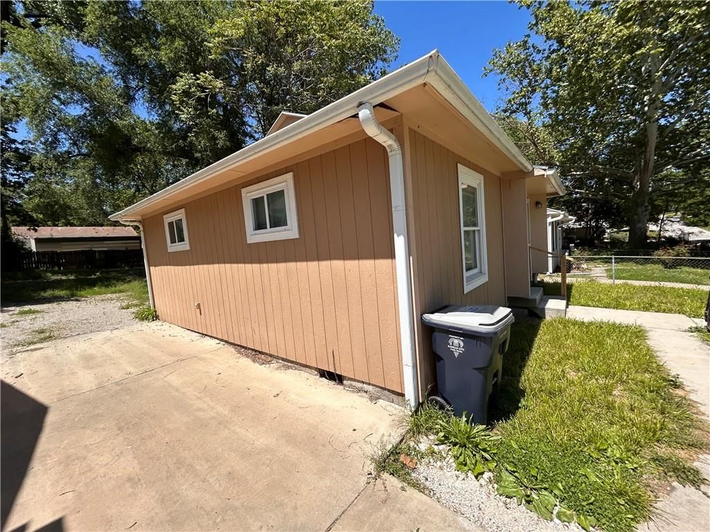 3716 MERSINGTON Avenue — photo 4