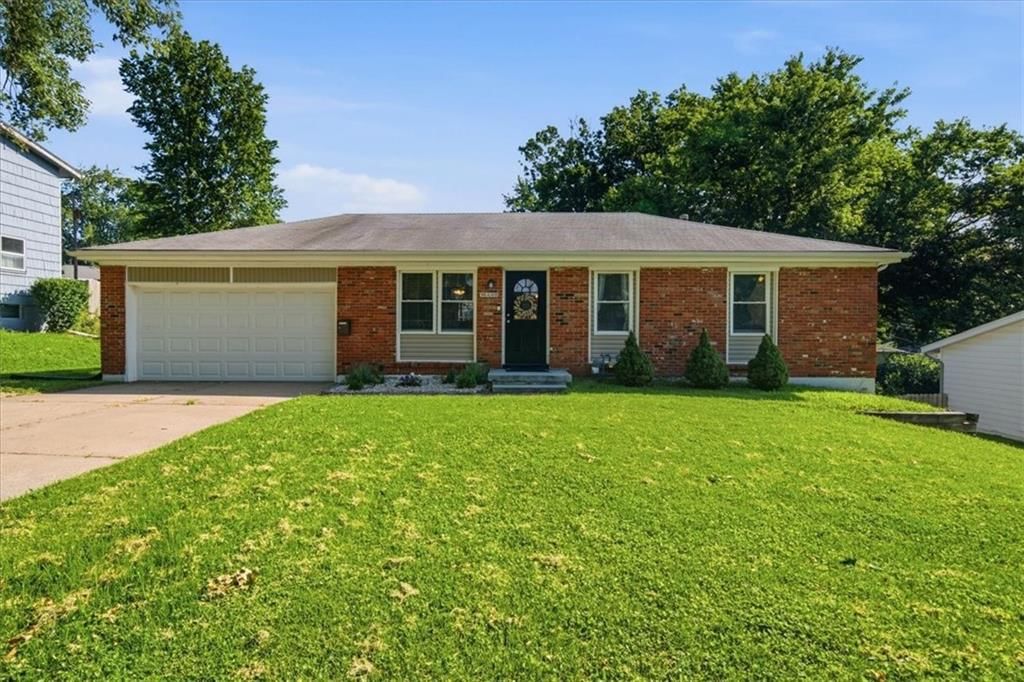 16608 E 31st Street, Independence, MO
