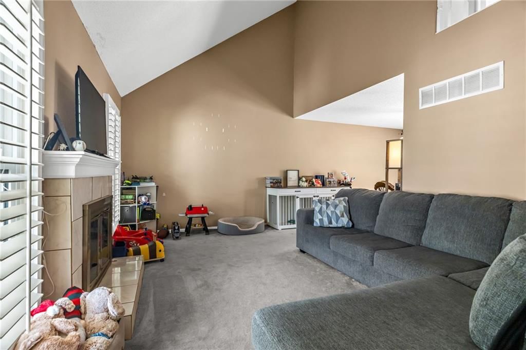 6210 NW 82nd Terrace — photo 5