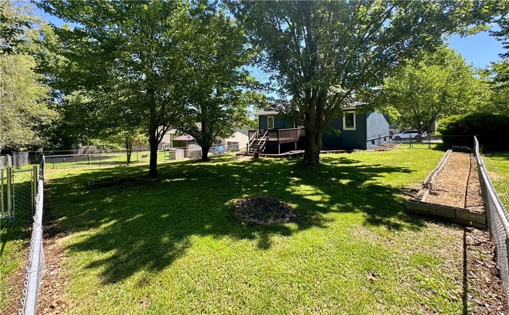 1411 Andrew Street — photo 10