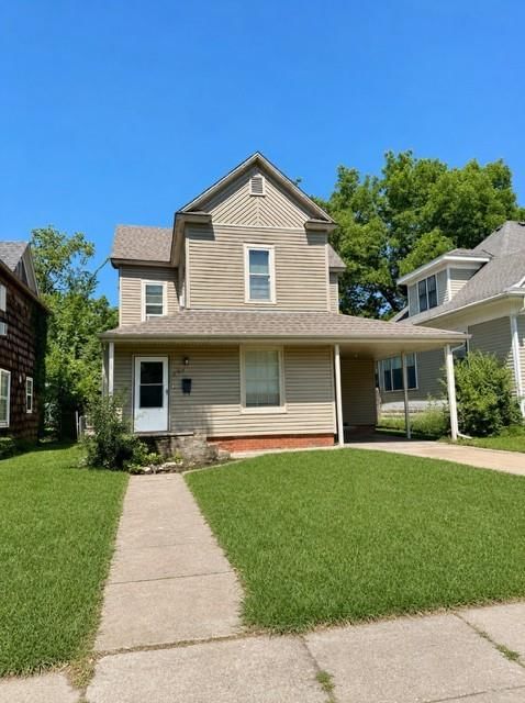 208 S Cottonwood Street, Iola