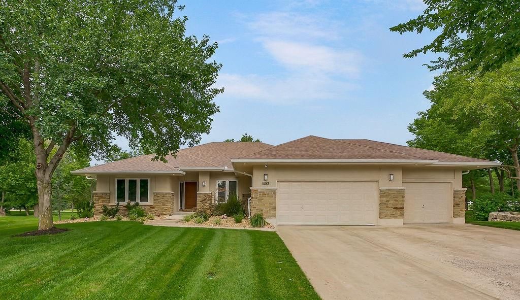 3024 S Fallbrook Court, Blue Springs