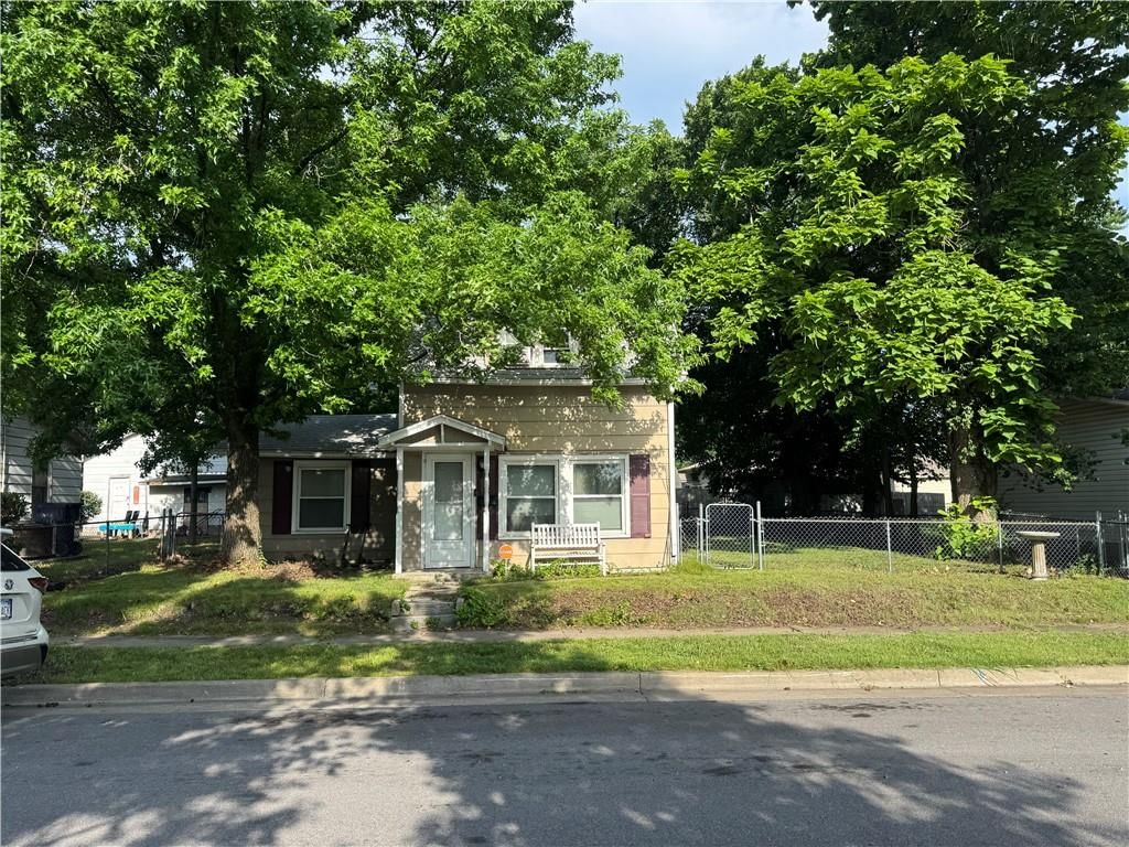 416 N Hall Street — photo 2