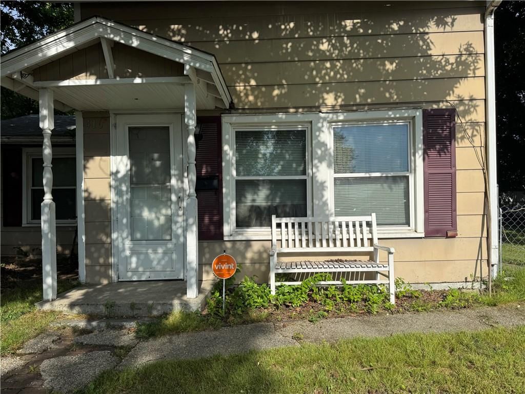 416 N Hall Street — photo 4