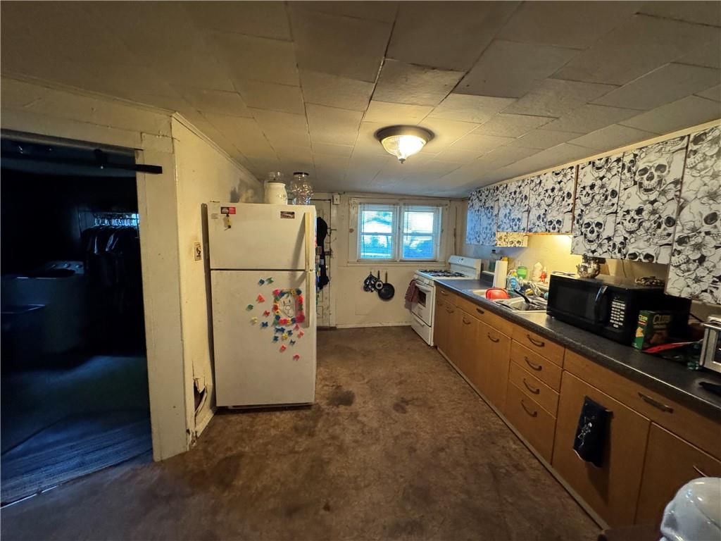 416 N Hall Street — photo 9